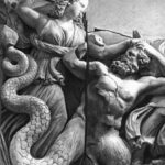 096. Геракл сражается с богами против гигантов