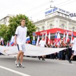 (Русский) В первомайской демонстрации в Симферополе приняли участие около 100 тыс. человек