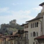 (Русский) У подножья Генуэзской крепости появится средиземноморский замок