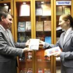 (Русский) Цеков открыл в Совете Федерации книжную выставку, посвящённую истории Крыма