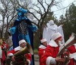 В Евпатории пройдет новогоднее шествие Дедов Морозов и Снегурочек