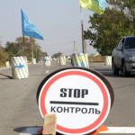 (Русский) В Геническе "Правый сектор" не дает провести акцию против блокады РК